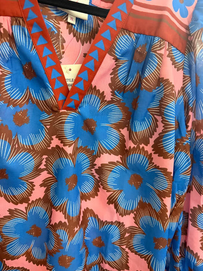 V-Neck Blouse in Blue Zinnia