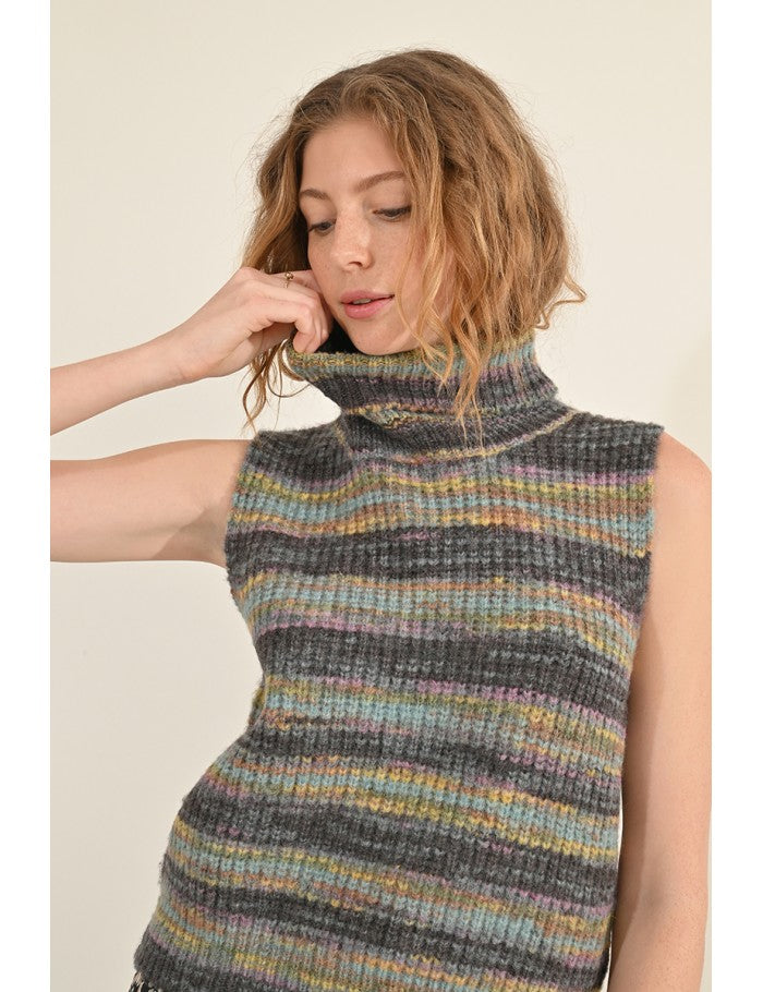 Multicolor Sleeveless Turtleneck Sweater in Grey