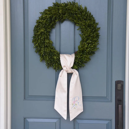 Round Boxwood Wreath 24"